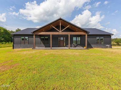 585 Smith Rd