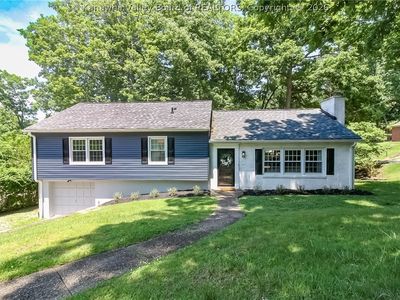 1305 Alva Dr