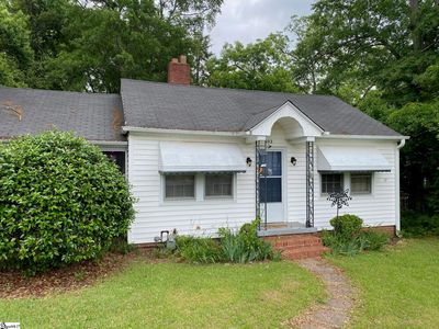 302 Jones St