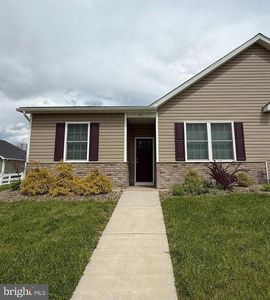 91 Candlewick Ct