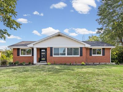 1115 Winston Dr