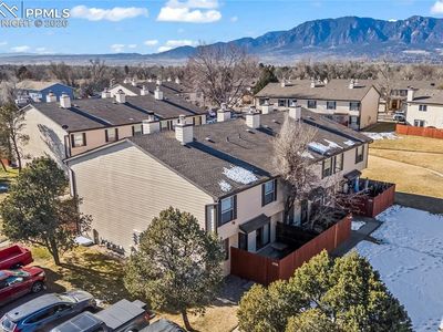 4556 Lamplighter Cir