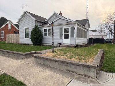 406 S Main St
