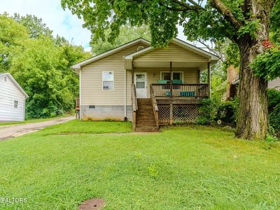 2709 Fillmore Ave