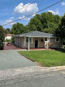 410 Lloyd St