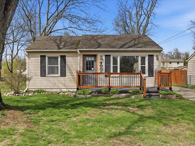 4008 Woodmere Dr