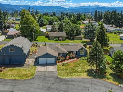 1114 Neal Rd