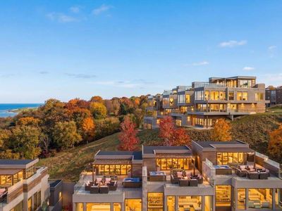 3575 Charlevoix Ave #3448