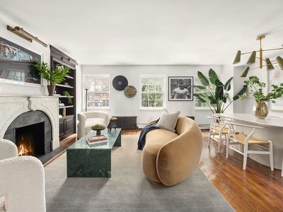 443 W 24th St APT G