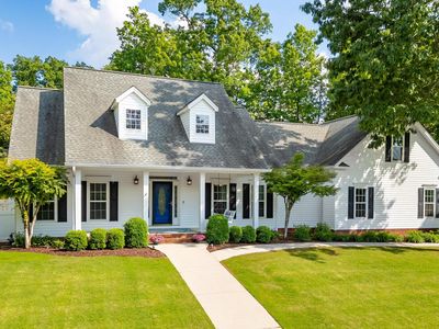 1660 Benjamin Cir NW