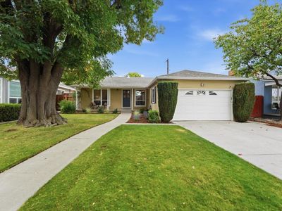 553 N Baywood Ave