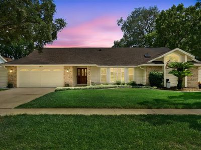 2418 Sweetwater Country Club Place Dr