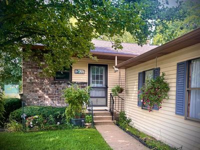 3250 Oxford Dr SE