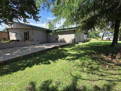 2207 W Main St