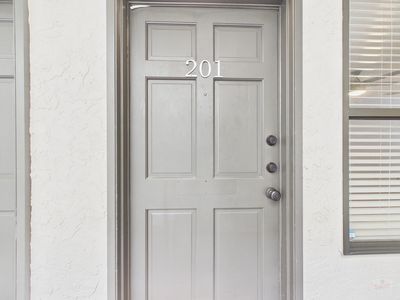 2409 Leon St APT 201