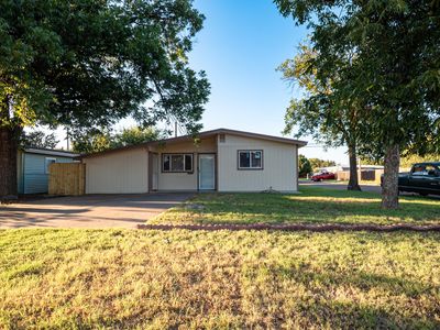146 E Riverside Ave