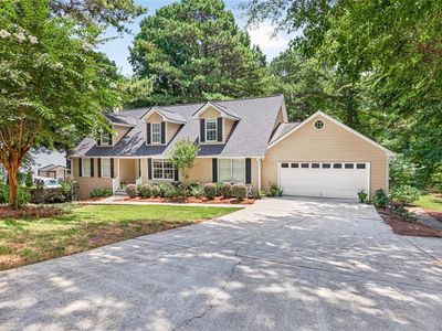 Property at 1074 Westchester Dr, Lilburn, GA