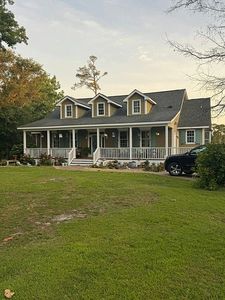 127 Holly Ln