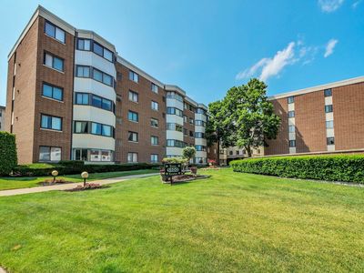 5500 Lincoln Ave Unit 414E