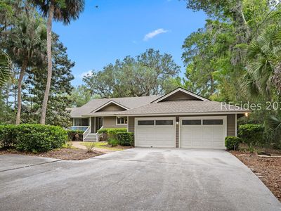 15 Promontory Ct