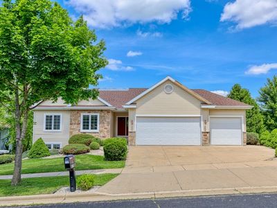 Property at 417 Skyview Dr, Waunakee, WI
