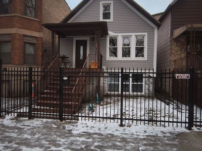 2116 W Garfield Blvd