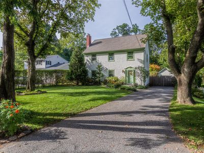 385 Main Street