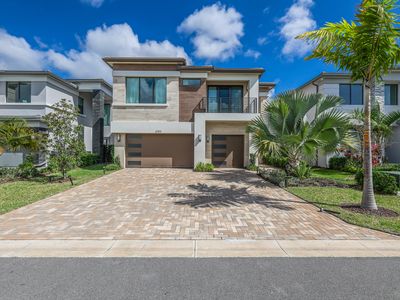 8283 Royal County Down Road