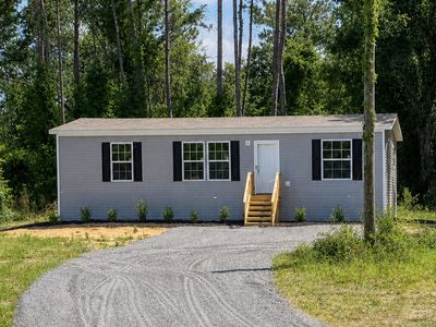 542 NE Tammy Ln