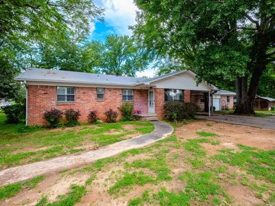 101 Poinsetta Dr