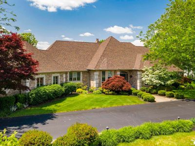 1573 W Erie Rd