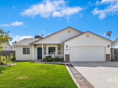 11927 Colonial Dr