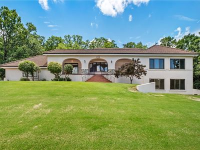 1001 E Oaks Manor Dr