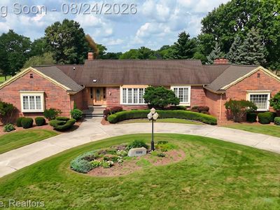 Property at 9598 Burning Tree Dr, Grand Blanc, MI