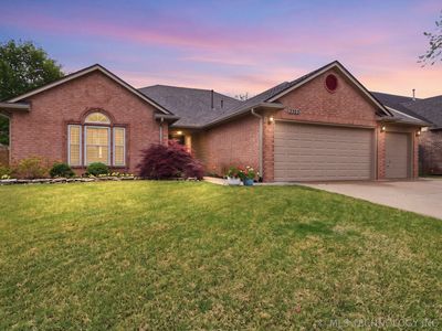 3703 W Boston Ct