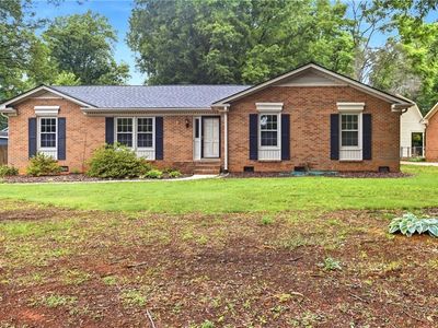 5010 Ellenwood Dr