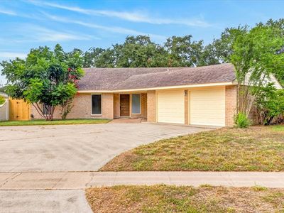 5037 Moultrie Dr