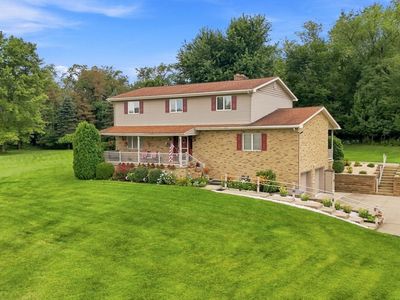 111 Paula Dr