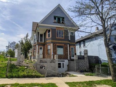 2329 N Vel R Phillips AVENUE #2331