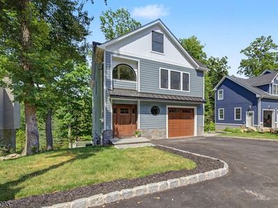 13 Rockaway Ave