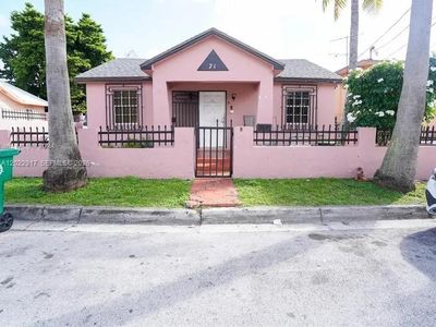 71 NW 18th Ave