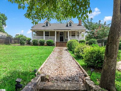 143 Broadway Ave