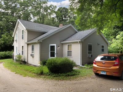 15 Locust Hill Road