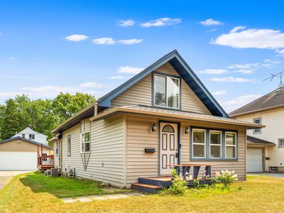 326 Lake Ave