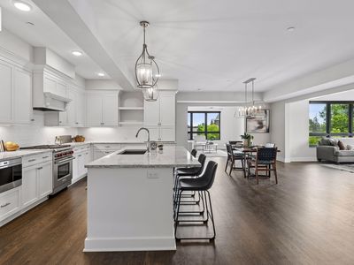 222 Ferndale Rd S Unit 206
