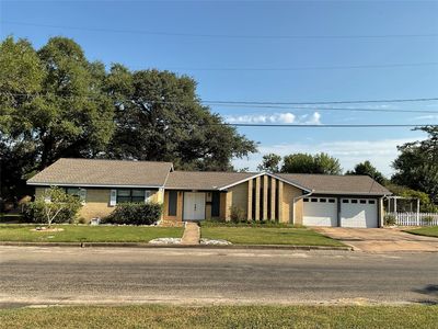 104 Hessler Dr