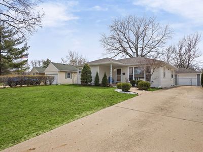 3503 Bobolink Ln