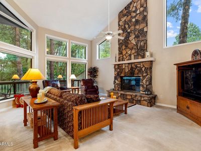 3712 CROWN DANCER Drive