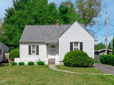 Property at 22 Westlyn Court, Guilderland, NY