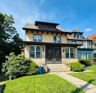 1663 Suburban Ave